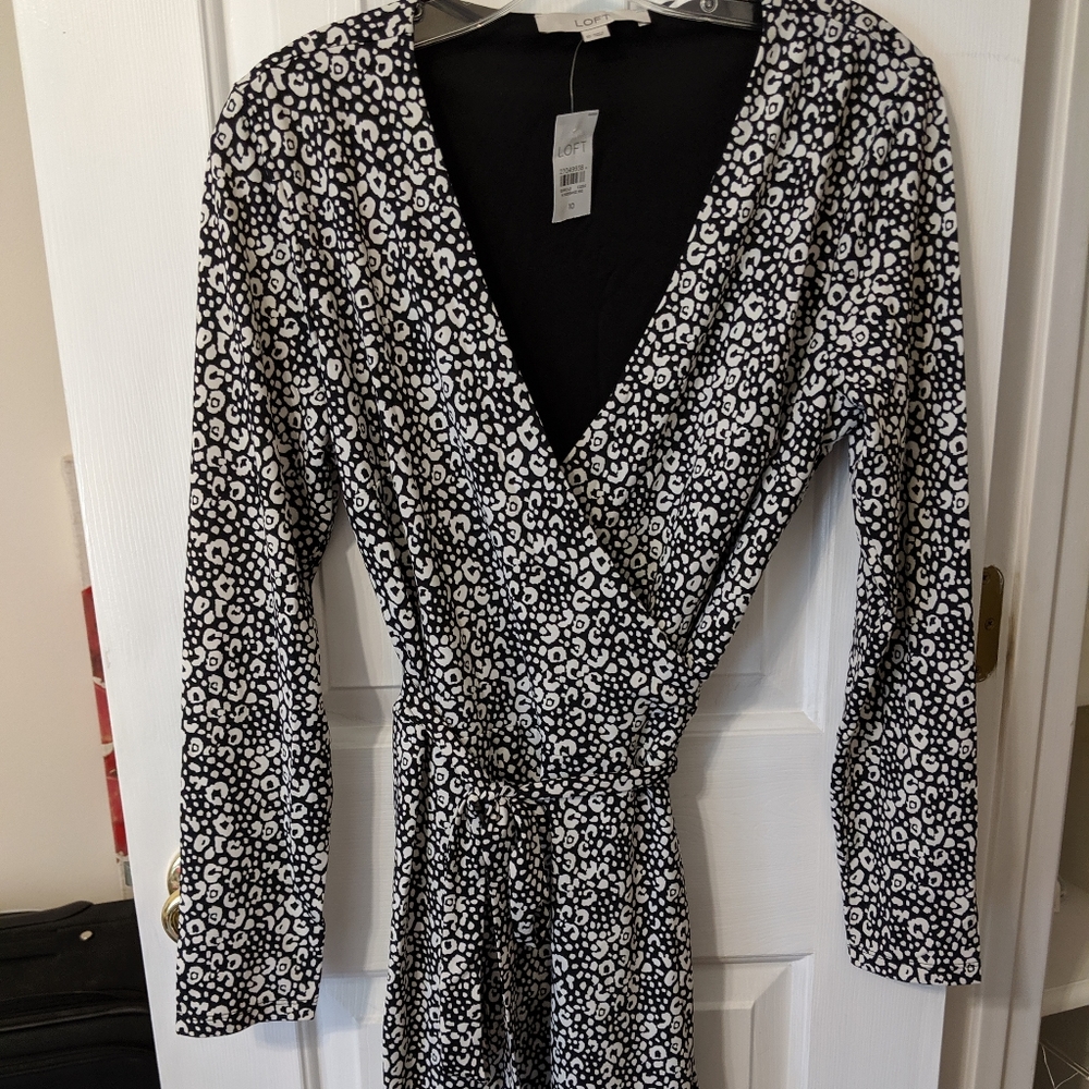 Loft wrap dress, NEW!
